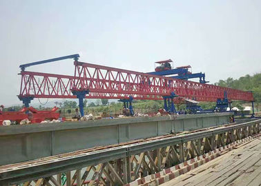 Brücken-Aufrichtungs-Strahln-Abschussrampen-Träger Crane Equipment 300 Ton For Highway